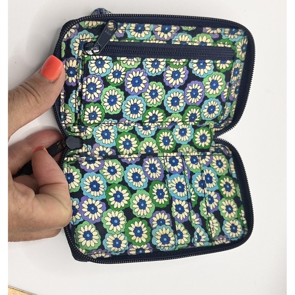 VERA BRADLEY Wallet Wristlet ID Holder Retired Blue Rhapsody Pattern ~ EUC - Picture 6 of 9
